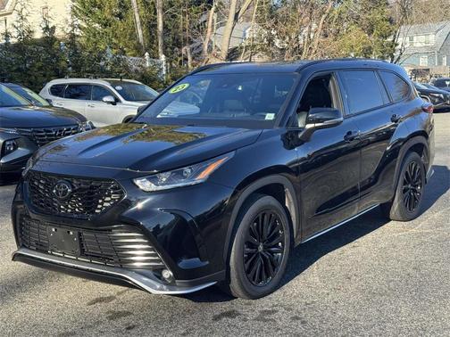2023 Toyota Highlander XSE