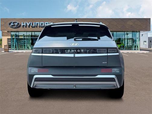 2025 Hyundai IONIQ 5 SEL
