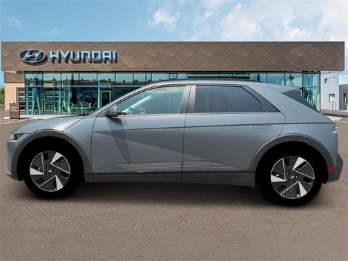 2025 Hyundai IONIQ 5 SEL