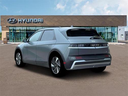 2025 Hyundai IONIQ 5 SEL