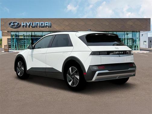 2025 Hyundai IONIQ 5 SEL