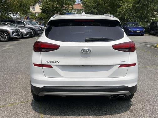 2019 Hyundai TUCSON SE