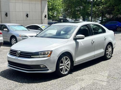 2017 Volkswagen Jetta 1.8T SEL