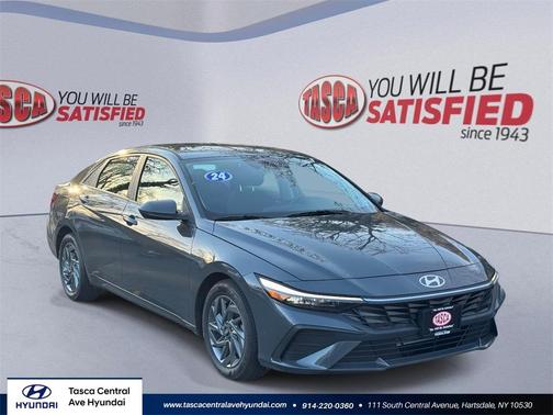 2024 Hyundai ELANTRA SEL