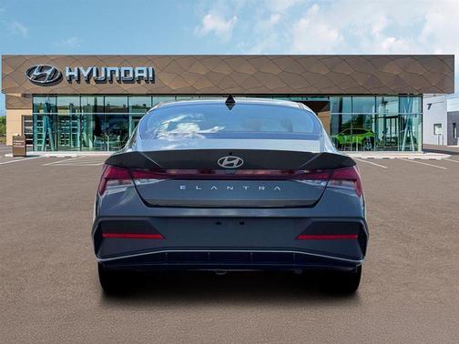 Amazon Gray 2026 Hyundai ELANTRA SE