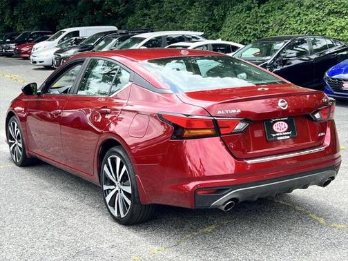 2022 Nissan Altima SR Intelligent AWD