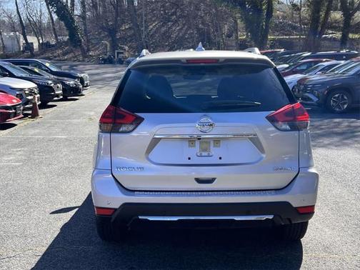 2020 Nissan Rogue SV