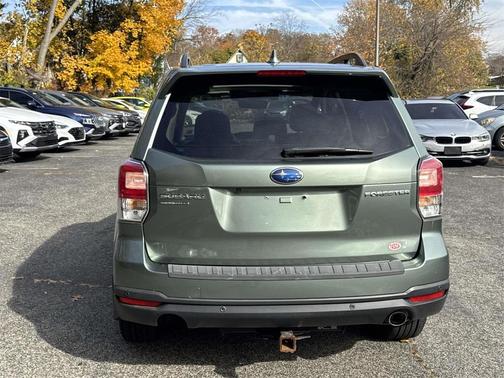 2017 Subaru Forester 2.5i Touring
