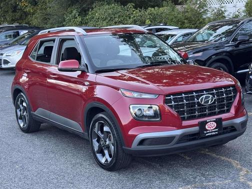 2022 Hyundai VENUE SEL