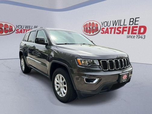 Granite Crystal Metallic Clearcoat 2021 Jeep Grand Cherokee Laredo