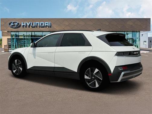 2025 Hyundai IONIQ 5 SEL