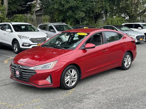 2019 Hyundai ELANTRA SEL