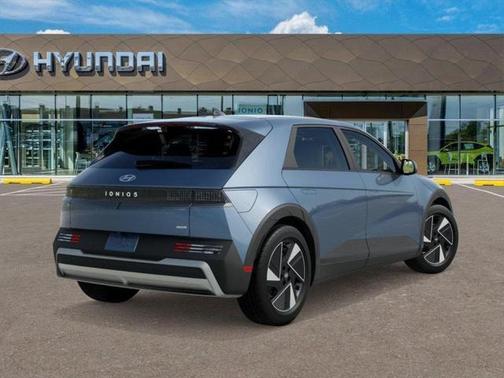 2025 Hyundai IONIQ 5 SE