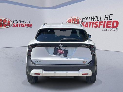 2025 Nissan Kicks SV