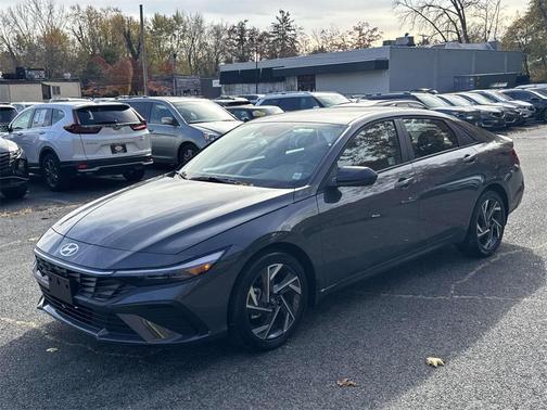 2025 Hyundai ELANTRA Sport