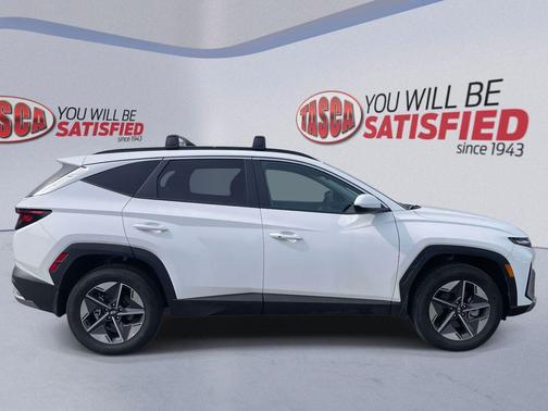 White Pearl 2026 Hyundai TUCSON SEL