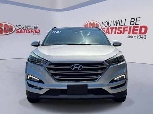 Molten Silver 2018 Hyundai TUCSON Limited