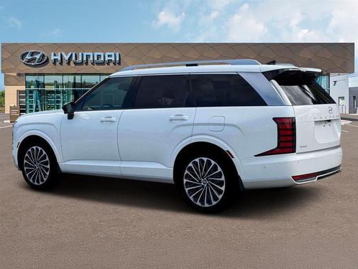 Creamy White Pearl 2026 Hyundai Palisade Hybrid Calligraphy