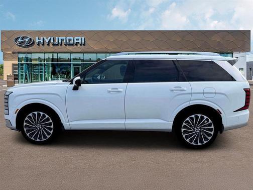 Creamy White Pearl 2026 Hyundai Palisade Hybrid Calligraphy