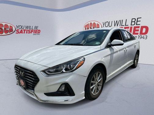 Quartz White Pearl 2019 Hyundai SONATA SE