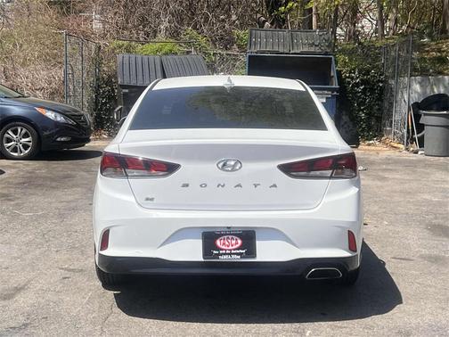 Quartz White Pearl 2019 Hyundai SONATA SE