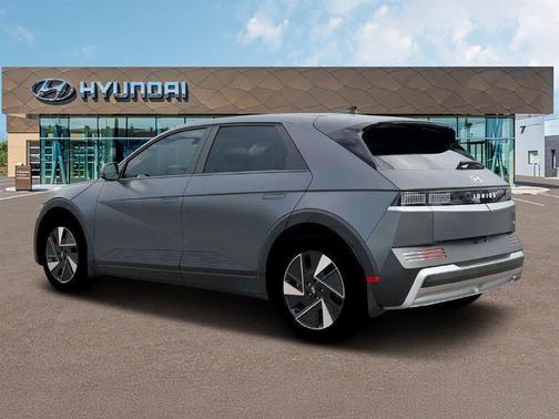 Ecotronic Gray Matte 2026 Hyundai IONIQ 5 SEL