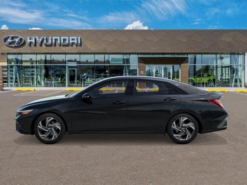 2025 Hyundai ELANTRA Sport