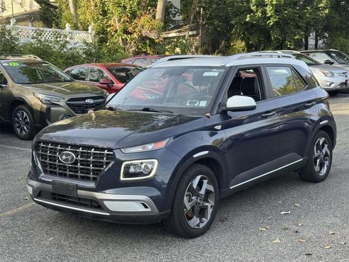 2023 Hyundai VENUE Limited