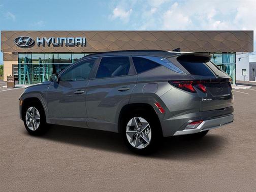 Amazon Gray 2026 Hyundai TUCSON Hybrid SEL
