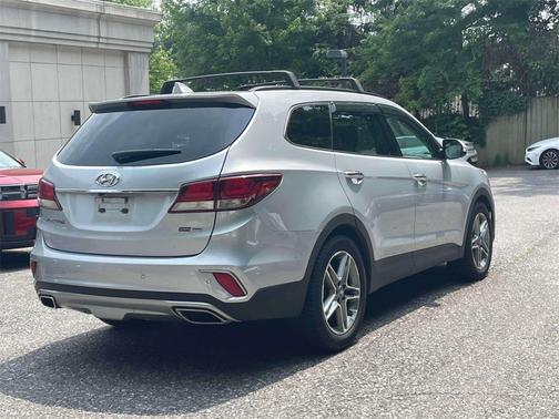 2018 Hyundai SANTA FE SE Ultimate