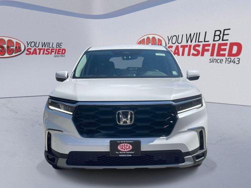 Platinum White Pearl 2023 Honda Pilot AWD EX-L 7 Passenger