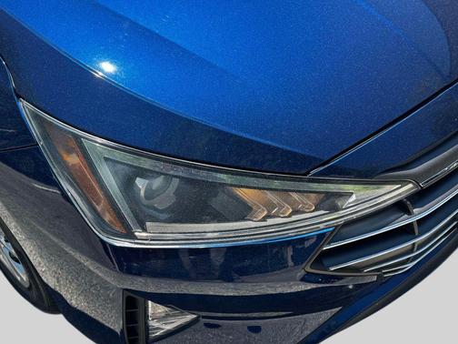 Lakeside Blue 2020 Hyundai ELANTRA SE
