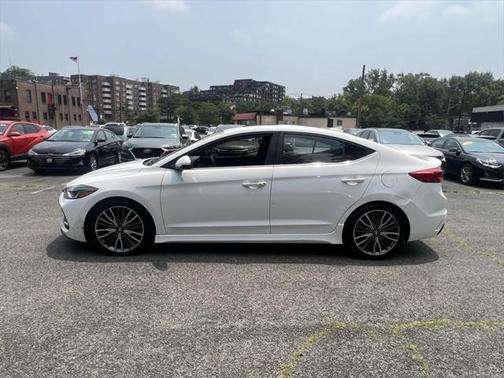 2018 Hyundai ELANTRA Sport