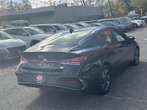 2025 Hyundai ELANTRA Sport