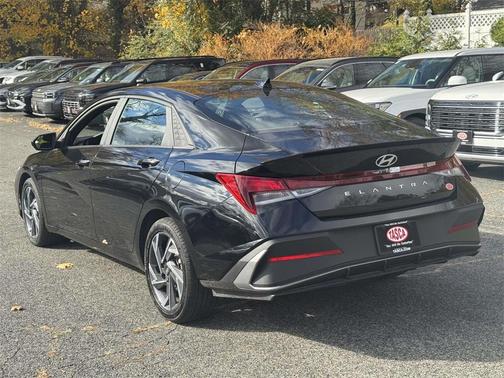 2025 Hyundai ELANTRA Sport