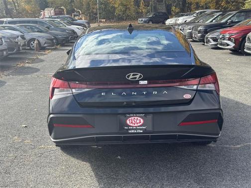 2025 Hyundai ELANTRA Sport