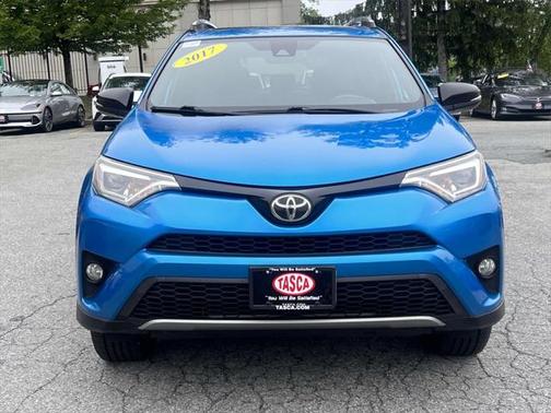 2017 Toyota RAV4 SE