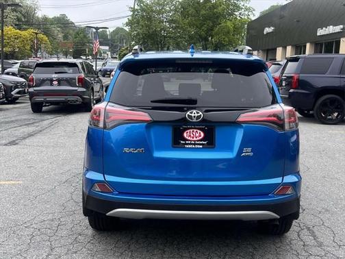 2017 Toyota RAV4 SE