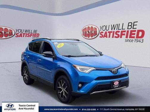 2017 Toyota RAV4 SE