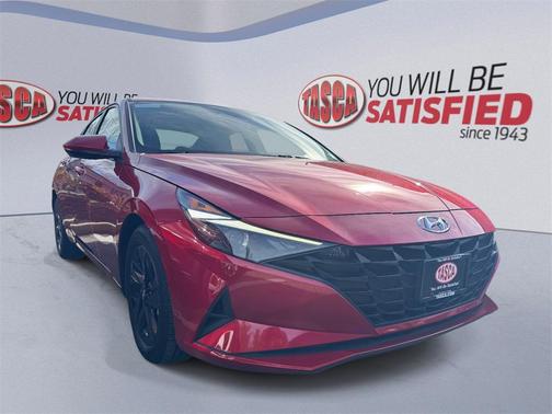 2022 Hyundai ELANTRA SEL