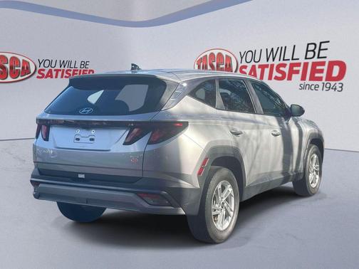 2025 Hyundai TUCSON SE