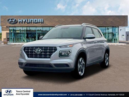 Shimmering Silver 2026 Hyundai VENUE SEL