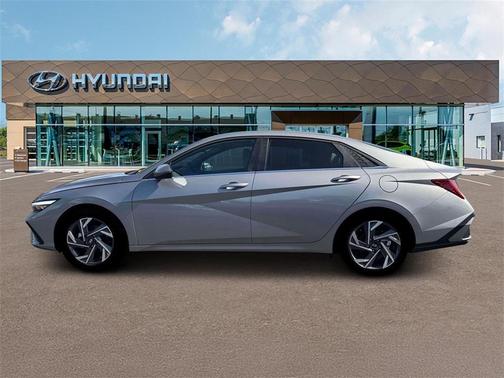 2026 Hyundai ELANTRA HEV Limited
