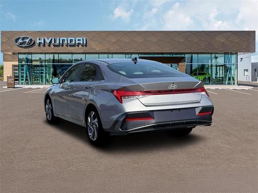 2026 Hyundai ELANTRA HEV Limited