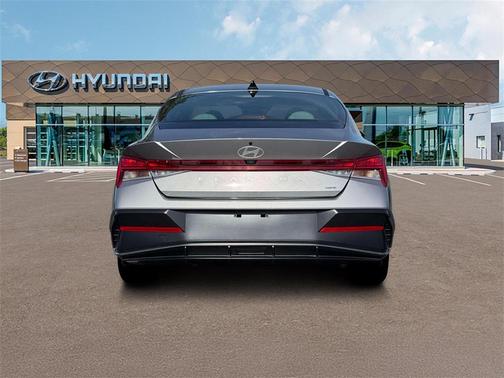 2026 Hyundai ELANTRA HEV Limited