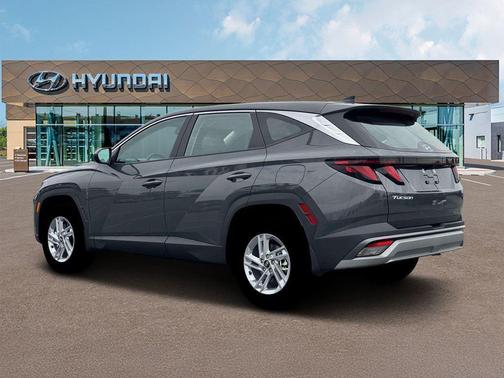 Ecotronic Gray 2026 Hyundai TUCSON SE