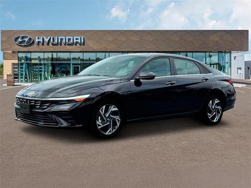 2025 Hyundai ELANTRA Limited
