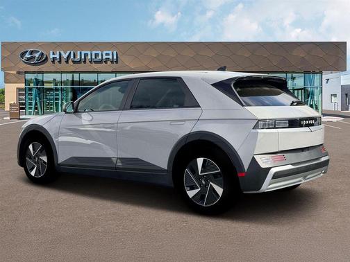 Cyber Gray 2026 Hyundai IONIQ 5 SE