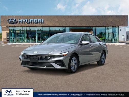 2025 Hyundai ELANTRA SE