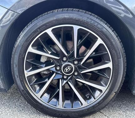 2021 Hyundai SONATA Limited